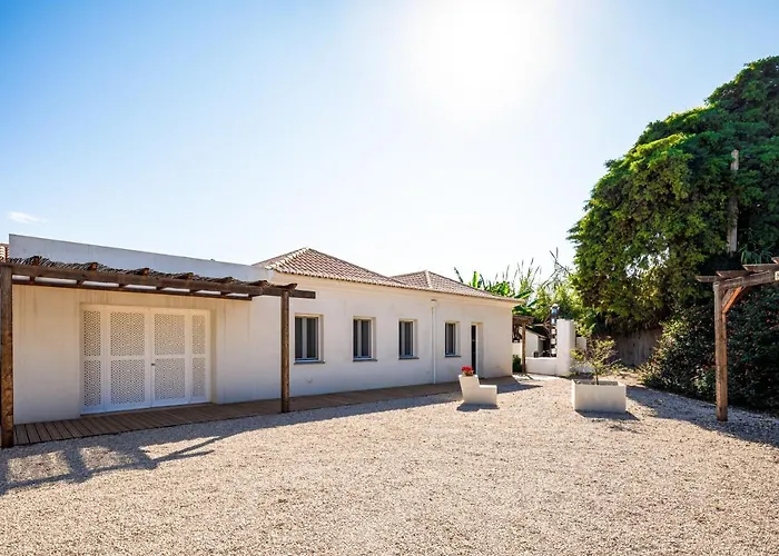 Abacatus Farmhouse